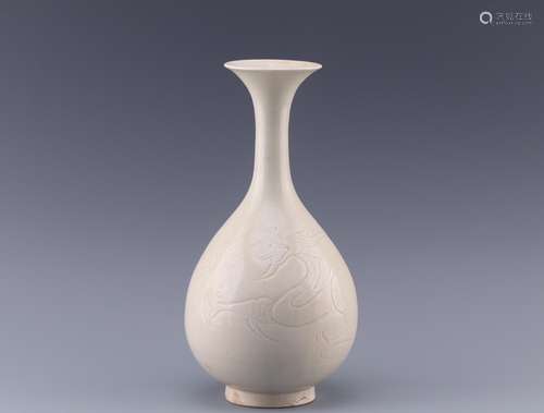 northern songporcelain dragon goose neck bottleSize: high, 3...