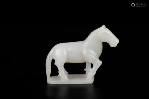 Furnishing articles, hotan white jade horseSize: 12 x 4 x 10...