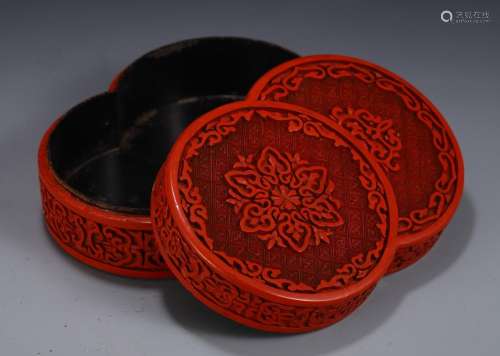 , carved lacquerware boxSize, high 6 long and 16.3 11.3 cm w...