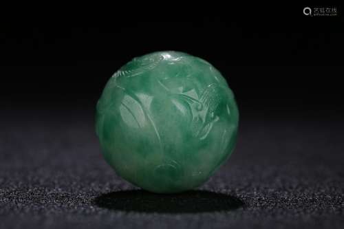 , the jade piecesDiameter 3 cm36. 7 gramsThis took a jade se...