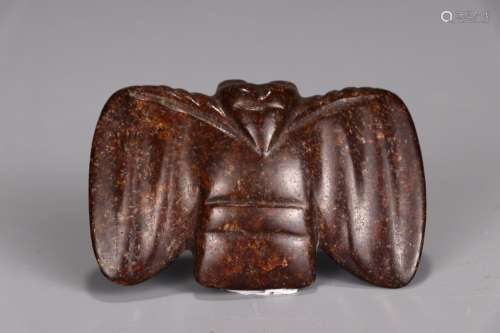 Zen: ancient jade bats to pieces7.9 cm long, 5.1 cm wide, 1....