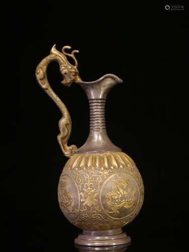 .Silver and gold chisel carved dragon dragon to holding a po...