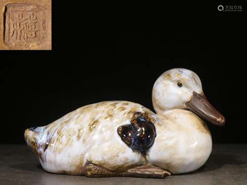 Duck shape. g exquisite glaze SAN shek wan kiln furnishing a...