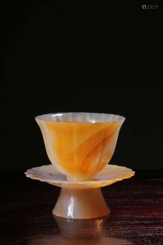 Natural agate kwai synchronized to the master cup with a cup...