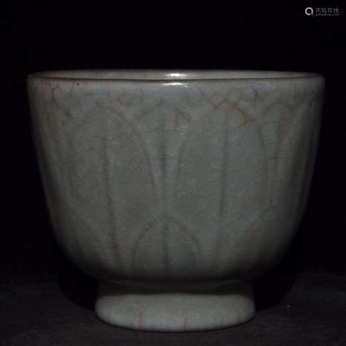 9.5 x11.5 your kiln lotus bowl