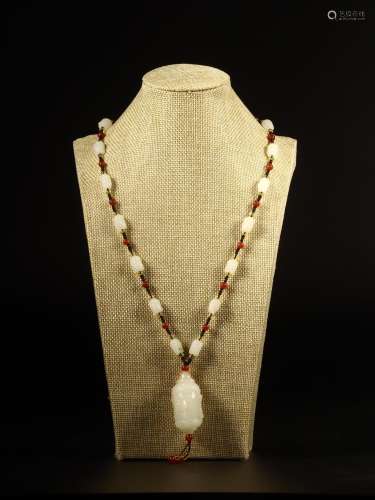 Hetian jade beadle necklaceSize: 43 cm long weighs 64.4 g
