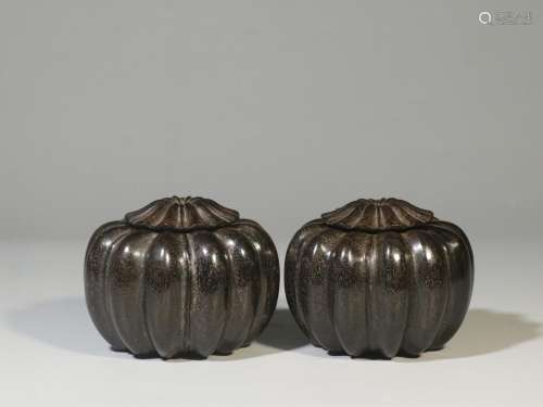 . Lobular rosewood hand-carved melon prismatic pair caddySiz...