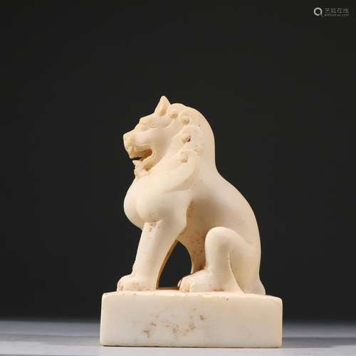 Bai Yurui lion furnishing articlesSpecification: 14 cm high ...