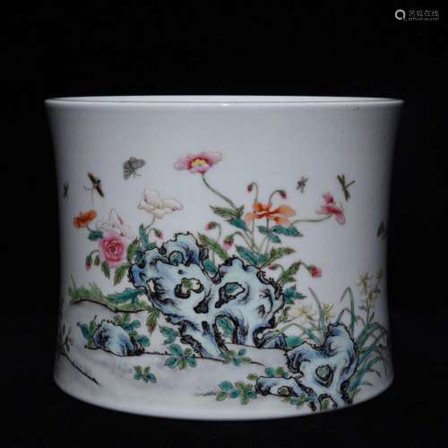 Pastel flower disc grain brush pot, 15.8 19.5 cm in diameter