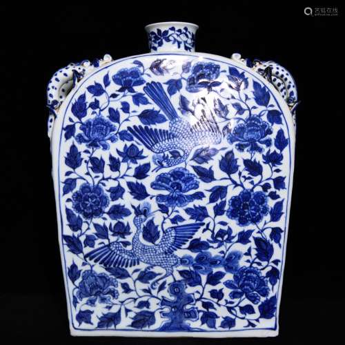 Blue and white wear peony fung lines 40 x32cm flat bottles