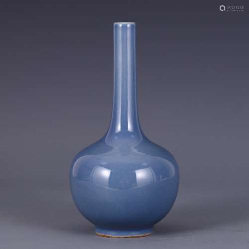 The blue glaze, thin flaskSize, diameter 11 22 cm tall weigh...