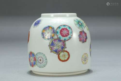 Water jar, "" pastel ball decorative patternSize: ...