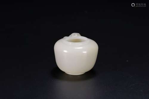 Water jar, hotan jade boySize: high 5.5 cm wide heavy: 61 gr...