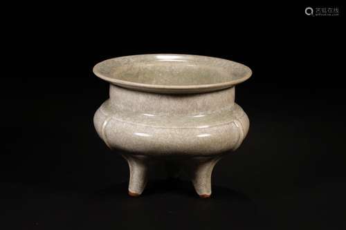 , longquan green glaze by furnaceSize: 13 diameter 16 cm tal...