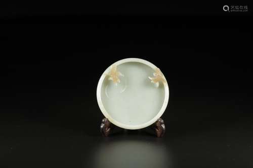 , hotan jade lotus pond water jarSize: 12.8 * 1.9 cm, 185.8 ...