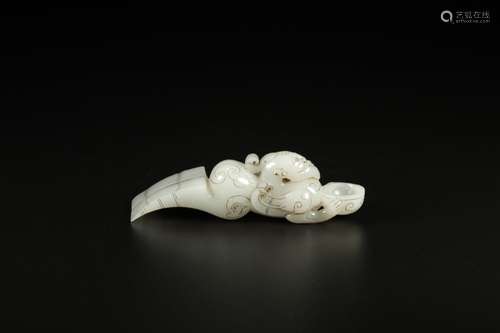 And hetian jade silver-inlaid noble furnishing articlesSize:...