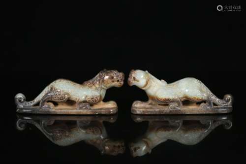 Ancient jade benevolent pair, the quality of the jade moist ...