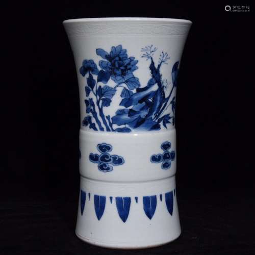 Blue and white flower on grain x14.5 flower vase with 24.5