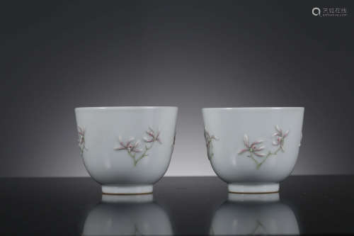 A Pair Of Relief-Decorated Begonia-Form Cups