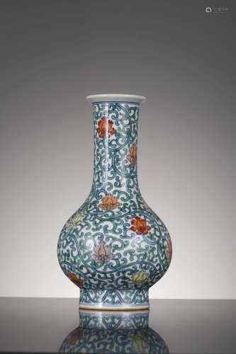 A Chinese Doucai Interlocking Flower Long Neck Vase, Qianlon...