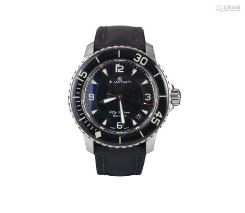 宝珀 5015E-1130-B52A 五十噚系列男士自动机械手表