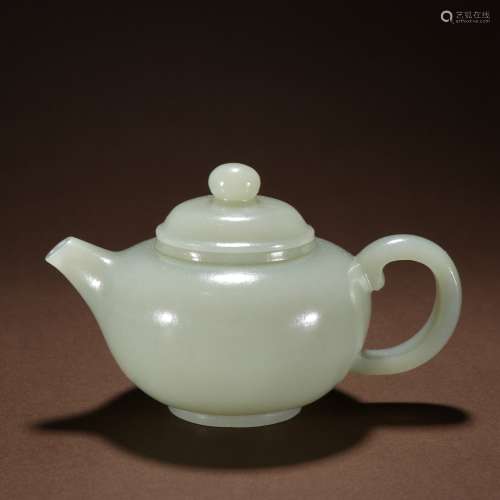 清 和田玉籽料素紋茶壺。