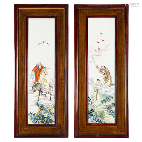 民國   粉彩人物掛屏一對A pair of Chinese famille rose panels...