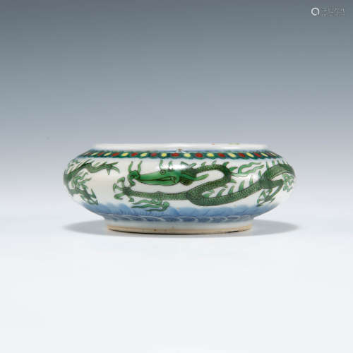 十九世紀   鬥彩魚藻紋筆洗A Chinese doucai brush washer19th c...