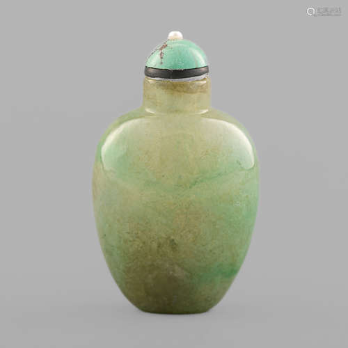 十九世紀 翡翠鼻煙壺A Chinese jadeite snuff bottle19th centur...