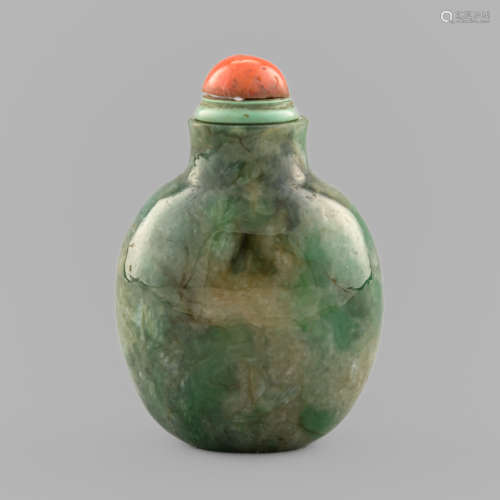 十九世紀  岫玉鼻煙壺A Chinese serpentine jade snuff bottle19...