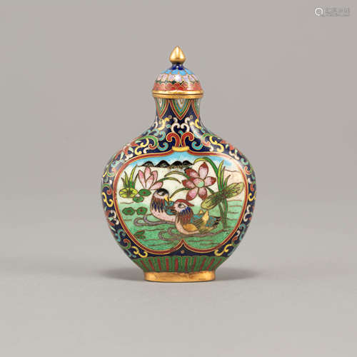 民國   乾隆款掐絲琺瑯鼻煙壺A Chinese cloisonne snuff bottleR...