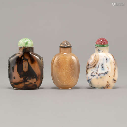 十九世紀   瑪瑙鼻煙壺三只Three Chinese agate snuff bottles19...