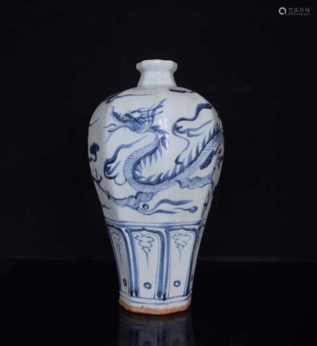 Blue and white dragon eight Fang Mei bottle;29.5 x16