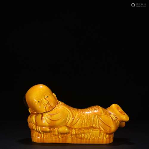 Hongzhi yellow glaze color in brown doll pillow19 cm width 3...