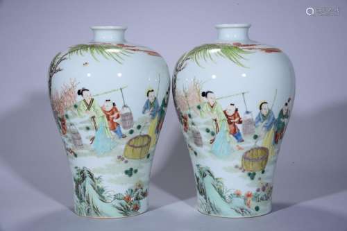 Pastel mei bottles of a pair of characters, 37 cm high, diam...