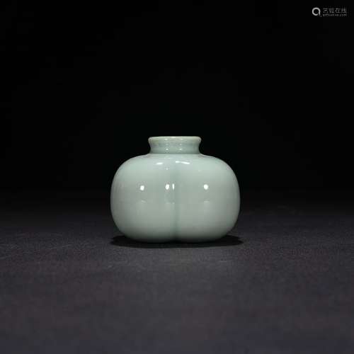 Powder blue glaze persimmon type water jar 8 900 * 7 cm