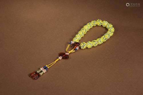 Osmanthus flowers form a bead: courtly coloured glaze129 gra...