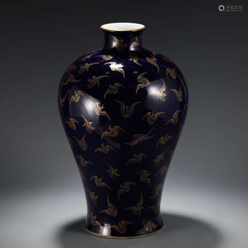 en urn, blue glaze paintSize, high 23.2 cm in diameter 40 we...