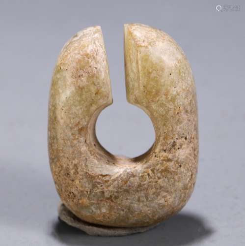 Ancient jade pendantSize and length of 3.4 2.5 1 cm thick he...