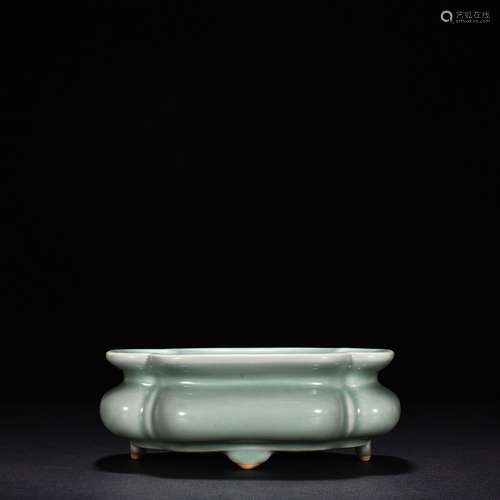 Longquan celadon powder blue glaze Pisces grain hai wash20 c...