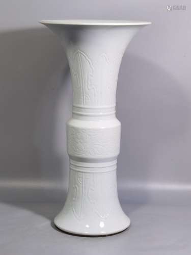 Embossed craft flower vase with high caliber 39.8 21