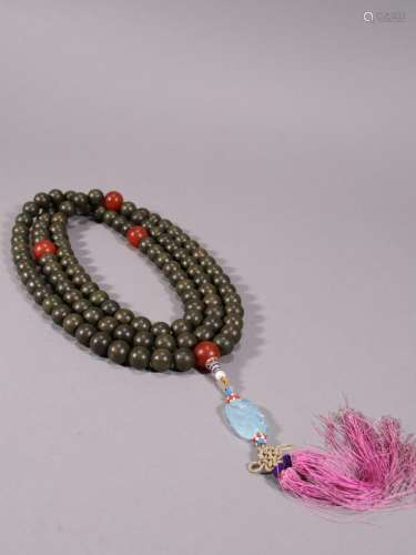 Chen xiang 108 beads.Specification: bead diameter 1.45 cm we...