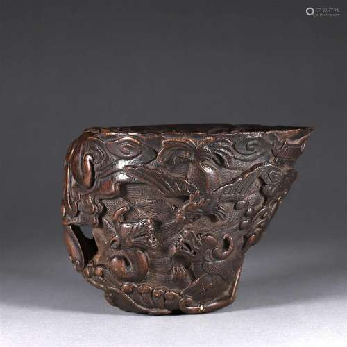 A dragon patterned aloeswood jue cup