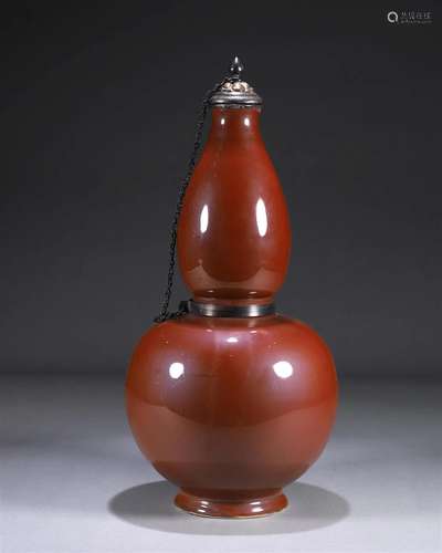 A Cizhou kiln brown glaze porcelain gourd shaped vase