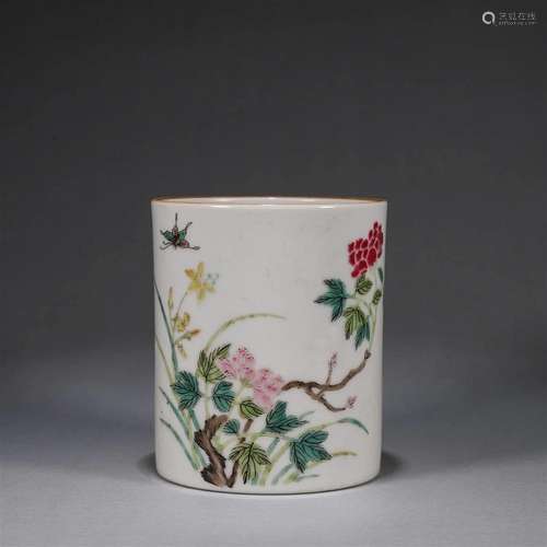 A famille rose flower and butterfly porcelain brush pot