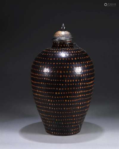 A Cizhou kiln spotted porcelain meiping