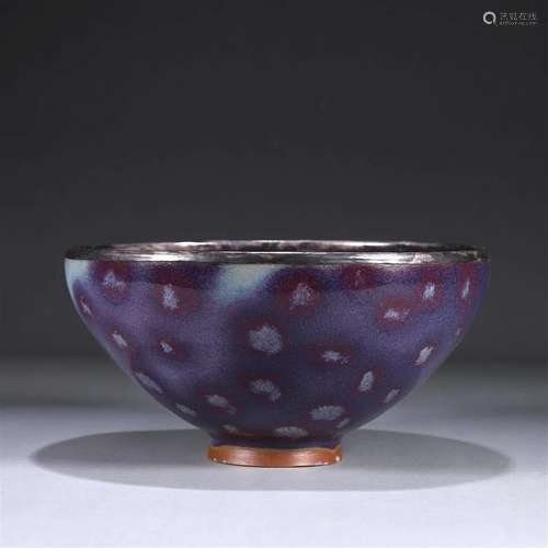 A Jun kiln glaze porcelain silver-inlaid bowl