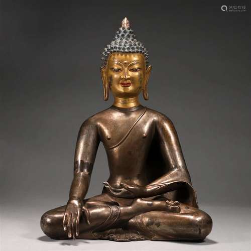 A copper Sakyamuni buddha statue