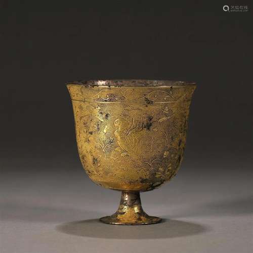 A bird and flower patterned gilding silver cup