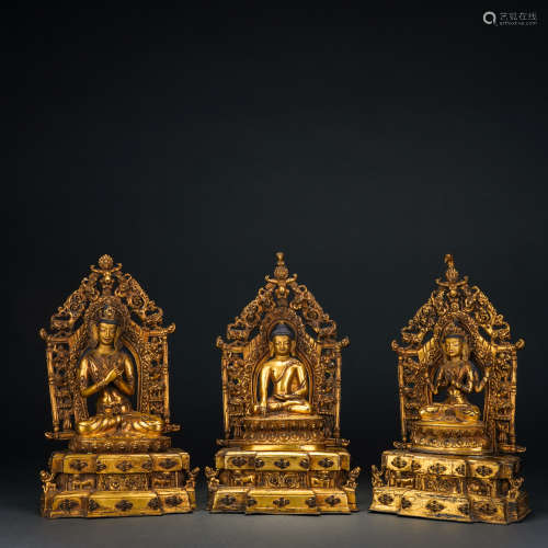 Three statues of gilt bronze Buddha statues in Qing Dynasty